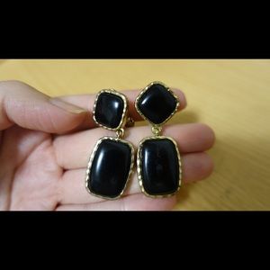 Vintage Monet clip on earring